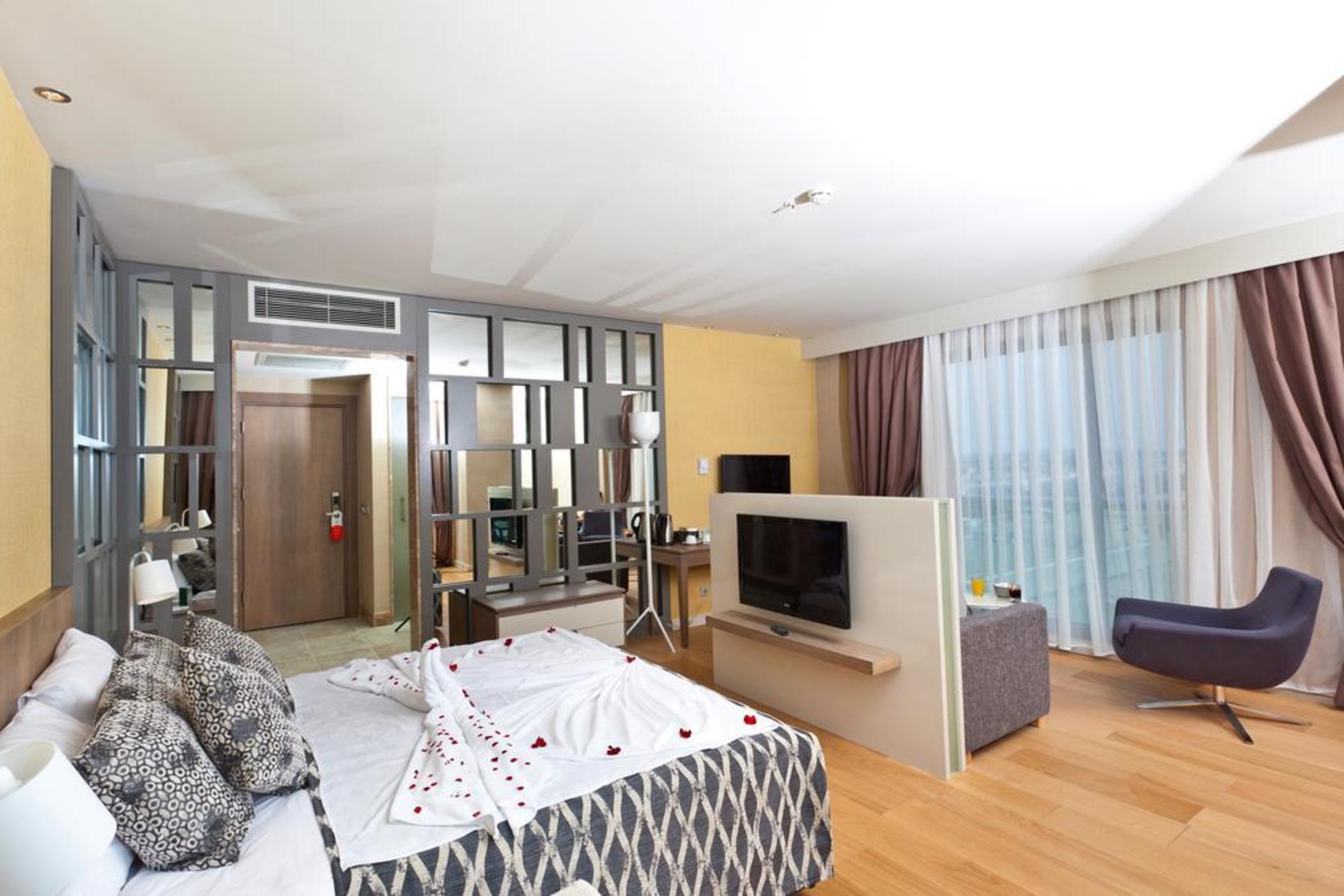 Sherwood Dreams (adults Only) 5*